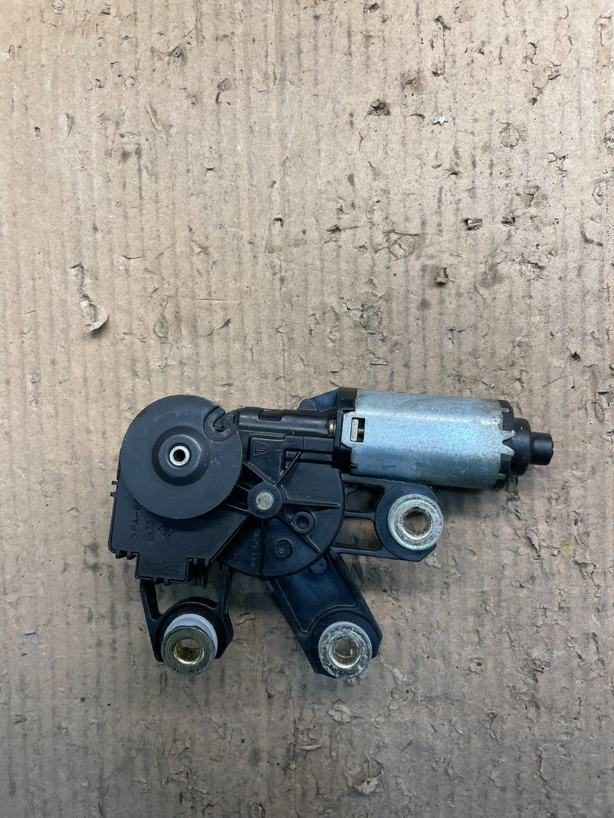 2004 to 2007 Volkswagen Touareg Rear Windshield Wiper Motor V5261 DG0