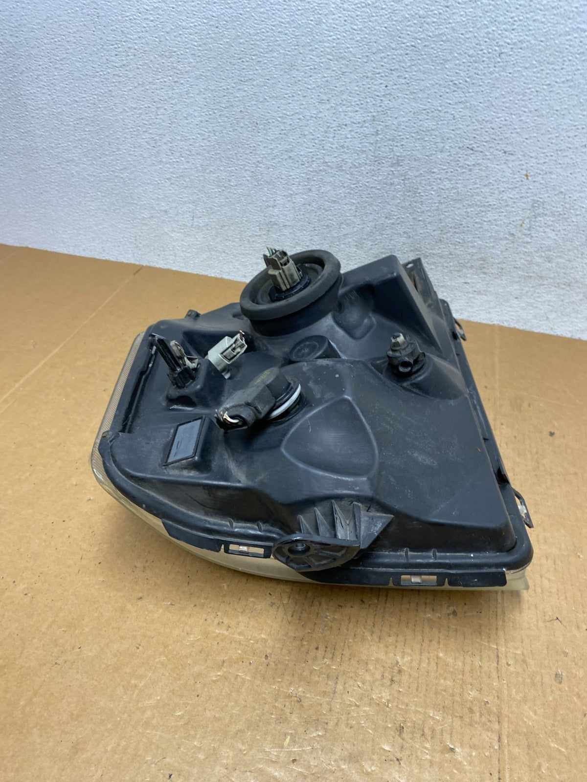 2008-2014 Ford Econoline E150 E250 E350 Right Passenger Headlight AE0587 DW8