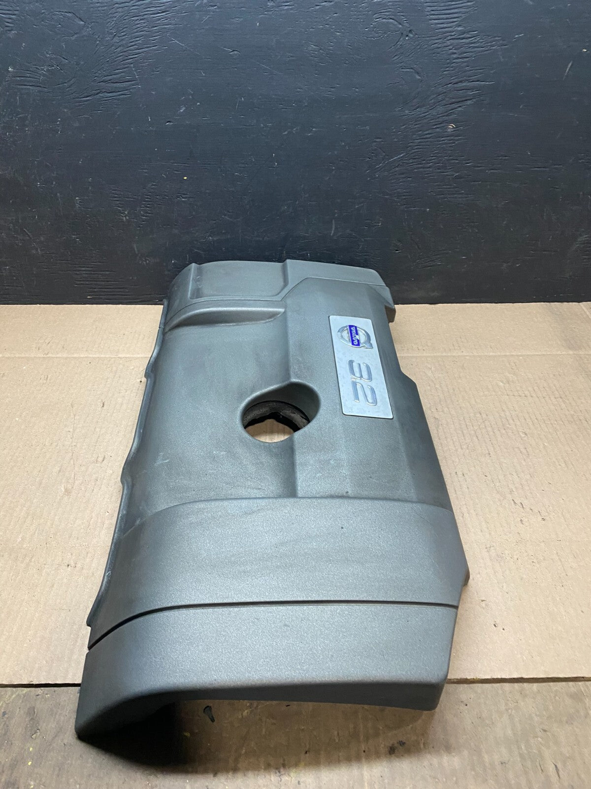2005 to 2011 Volvo S80 3.2L Upper Top Engine Motor Dust Cover Oem F3535 DG13