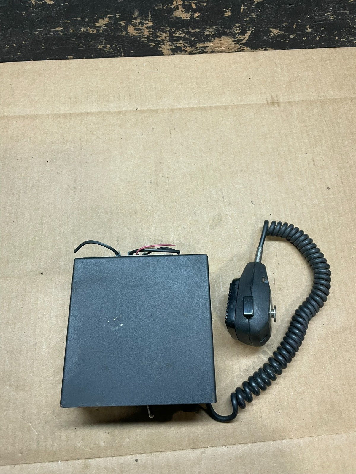 Able 2, 30.2108 Dash Mount Radio Rebroadcast Amplifier 100 Watt Speaker AA90091