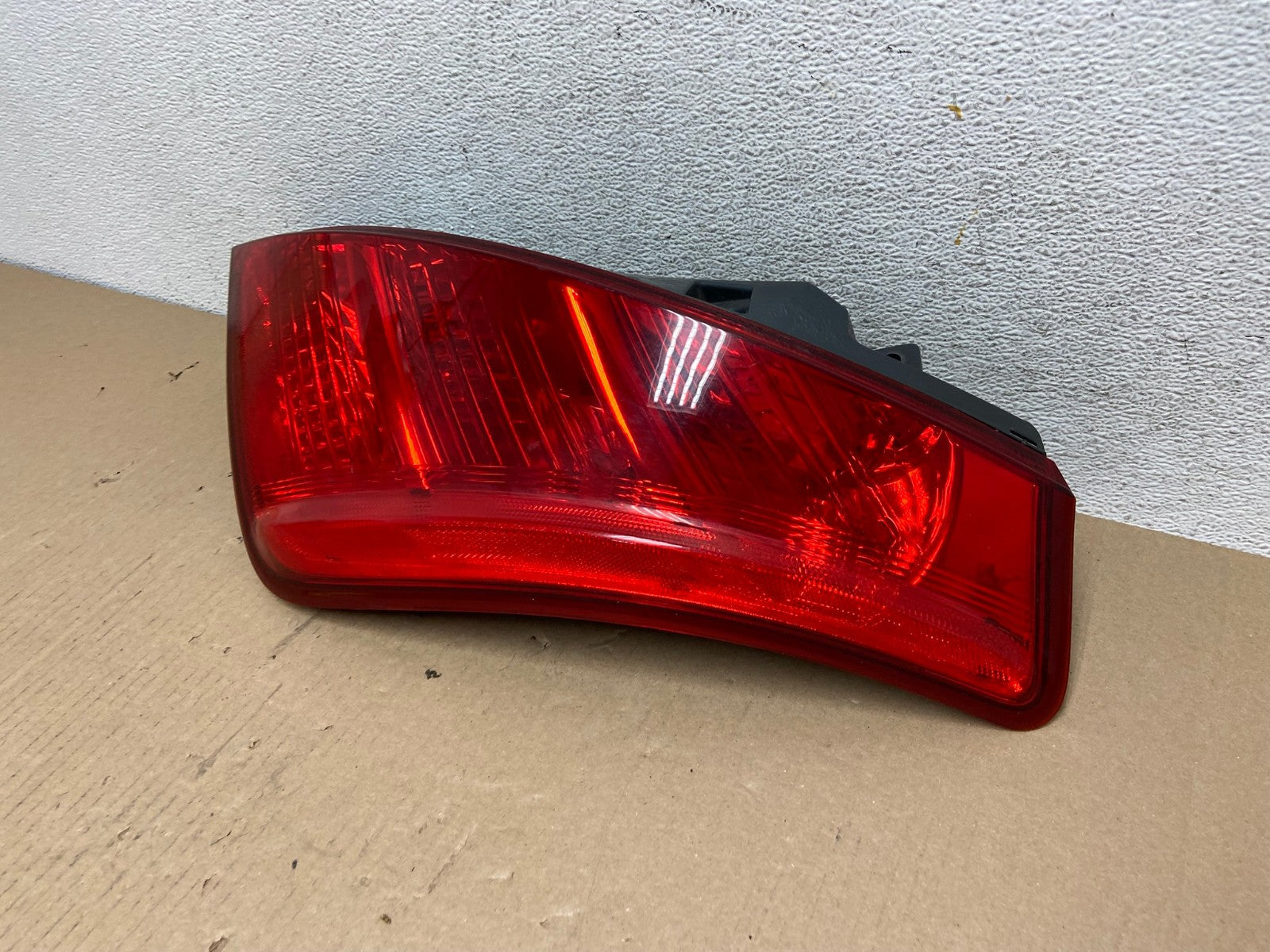 2003 2004 2005 Nissan Murano Right Passenger Rh Side Tail Light AE7254 LK1