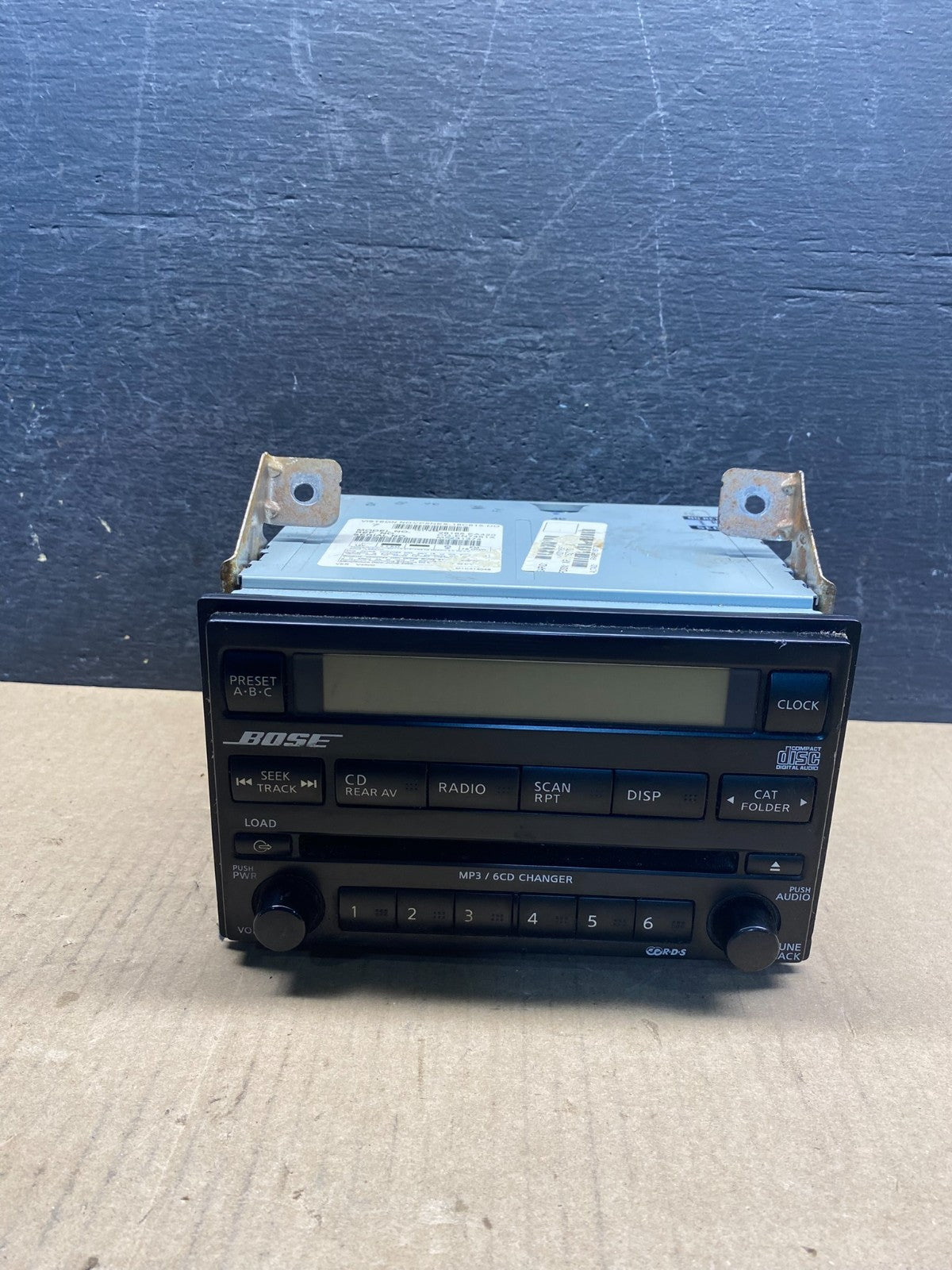 2005 2006 2007 Nissan Pathfinder Am Fm Cd Player Radio Receiver AG5991 DG0