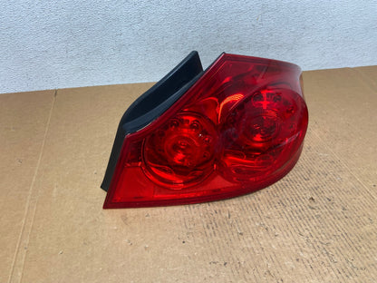 2007 to 2013 Infiniti G35 G37 Sedan Right Passenger Rh Tail Light AE1253 LK2