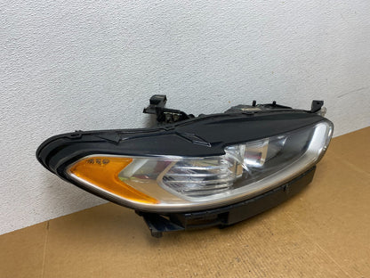 2013 to 2016 Ford Fusion Right Passenger Rh Side Headlight AD9322 DW2