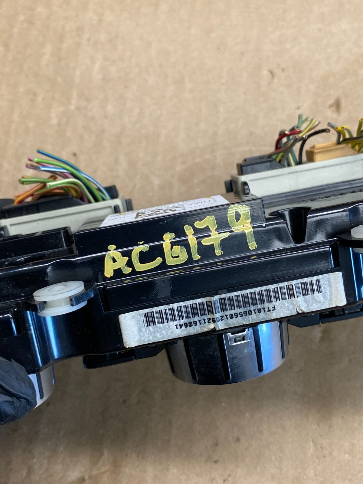 2019 - 2021 Volkswagen Passat Center Climate Control Panel AC Heater AC6179 DG7