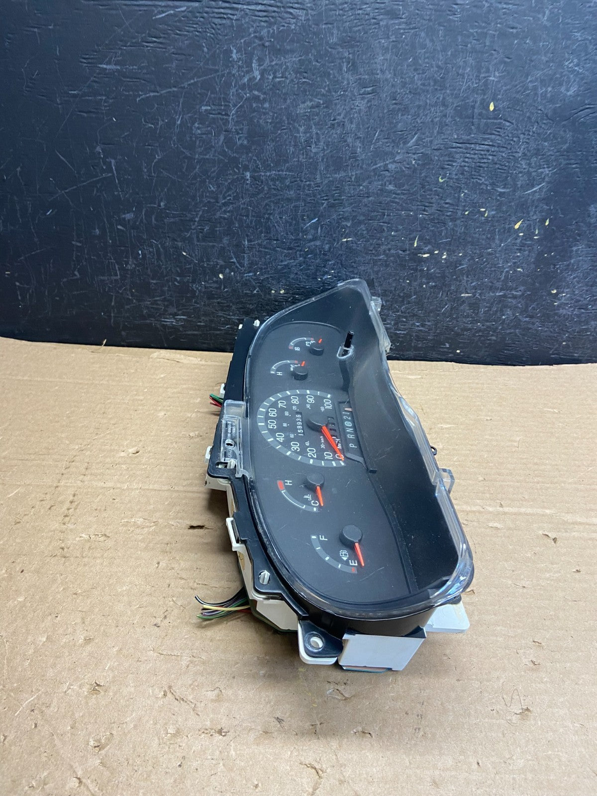 1999 to 2000 Ford E150 E250 E350 VAN Gauge Speedometer Cluster af2647 DG1