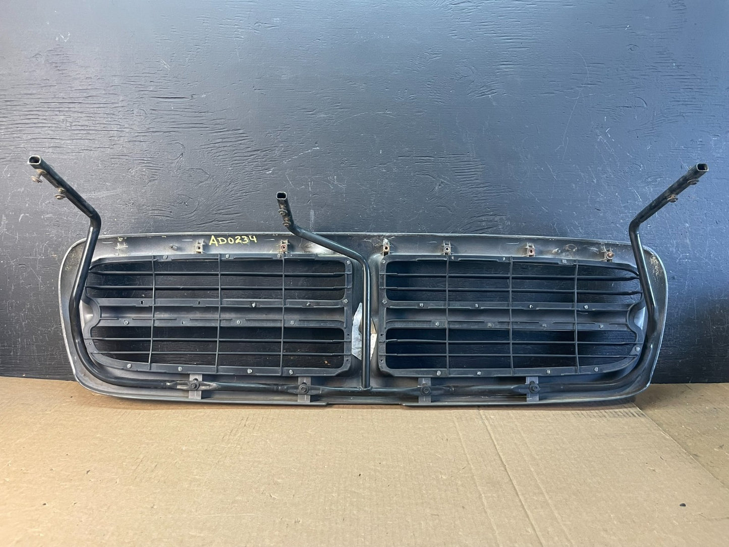 1997 to 2004 Dodge Dakota Chrome Front Upper Grill Grille AD0234 DG4