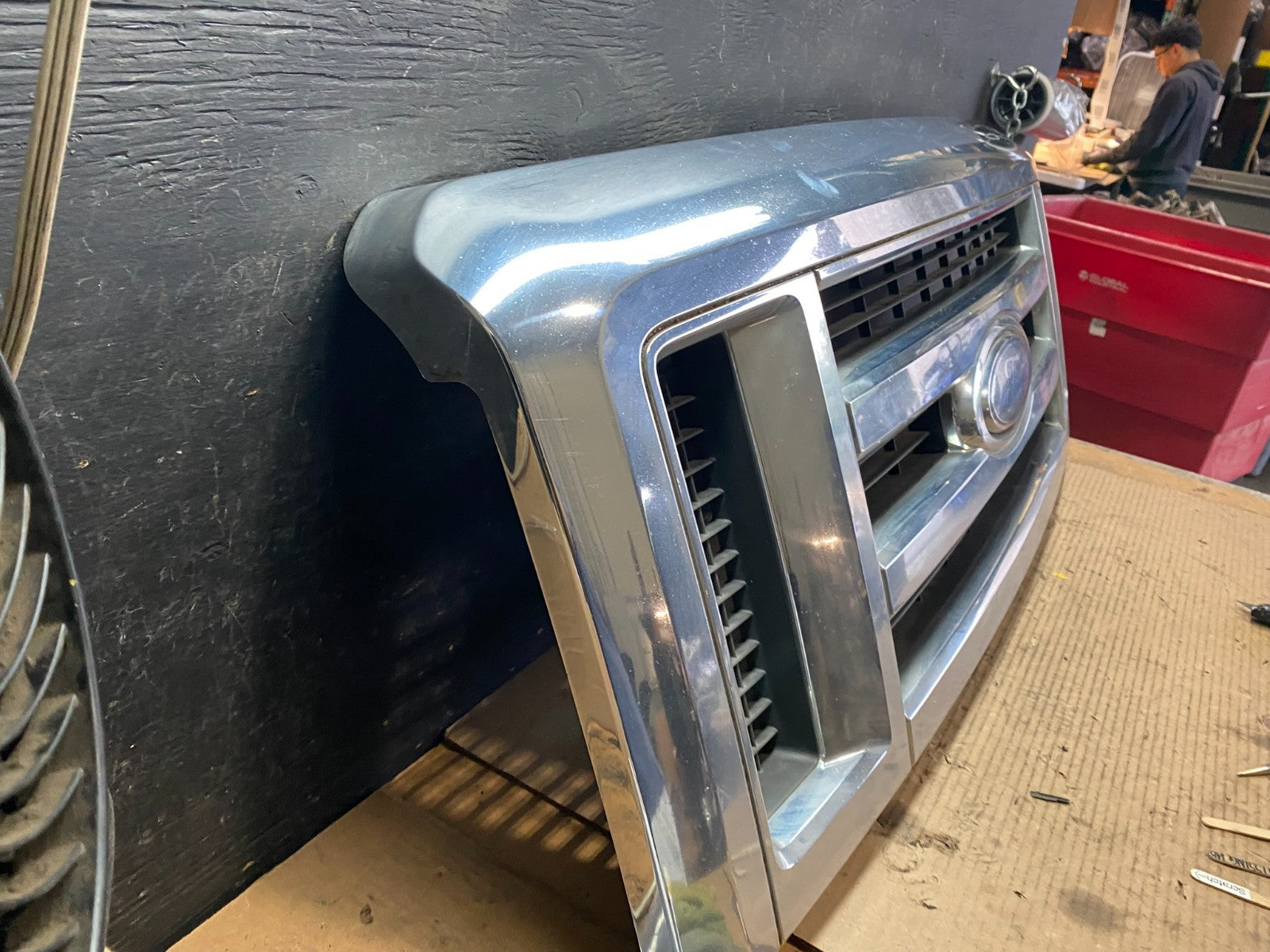 2008 to 2014 Ford Econoline E150 E250 Front Upper Chrome Grill Grille s5674 DG2