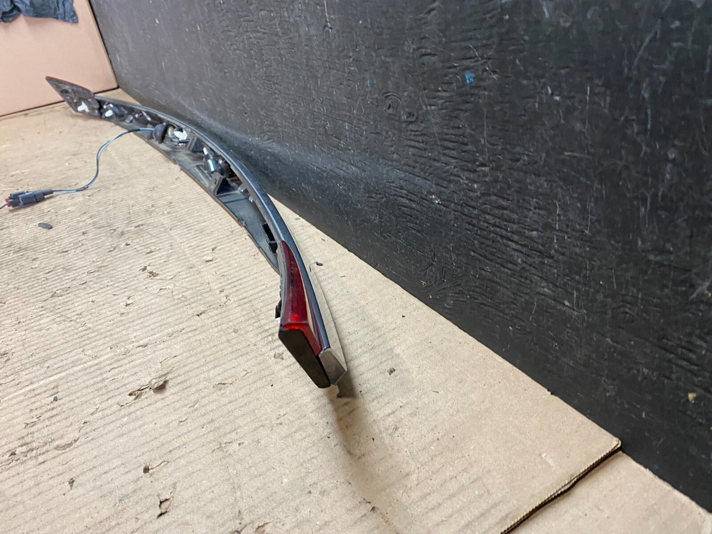2011 2012 2013 2014 Chrysler 200 Sedan Rear Trunk Chrome Moulding  Oem J73465