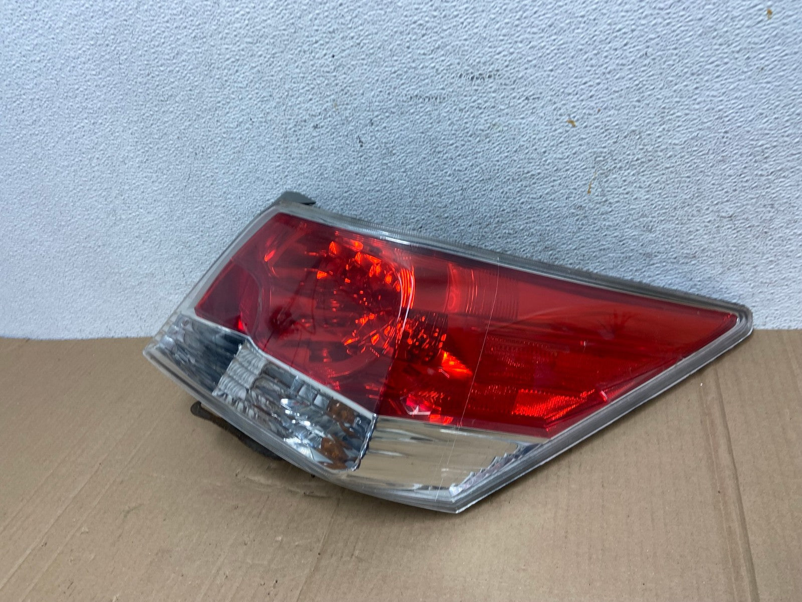 2008 to 2012 Honda Accord Sedan Tail light Right Passenger RH Side AE8916 LK1
