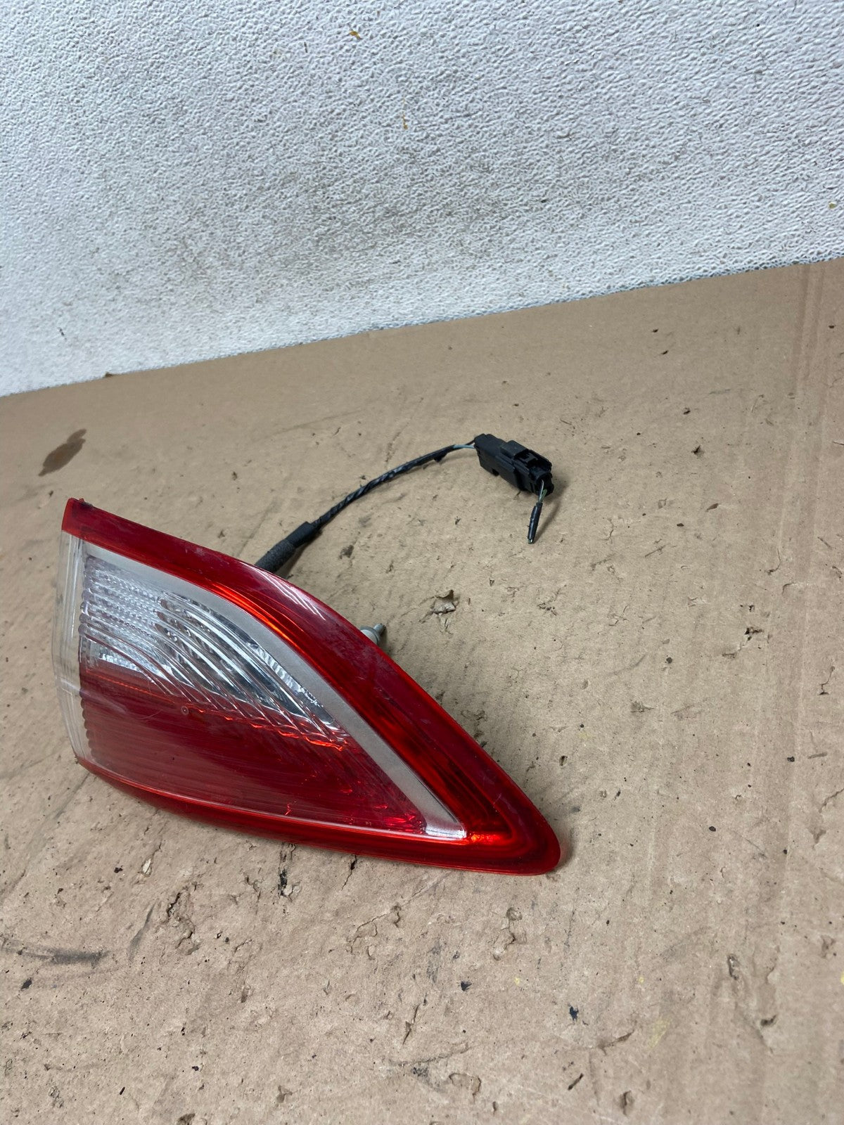 2013 to 2016 Ford Escape Right Passenger RH Side Inner Tail Light AG5463 LK2