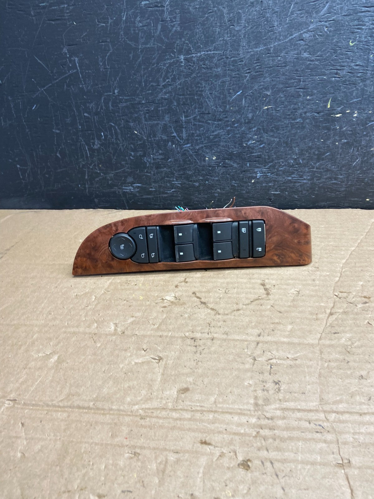 2007-2013 Chevy Suburban Tahoe Yukon Front Left Driver Window Switch AF2079 DW1