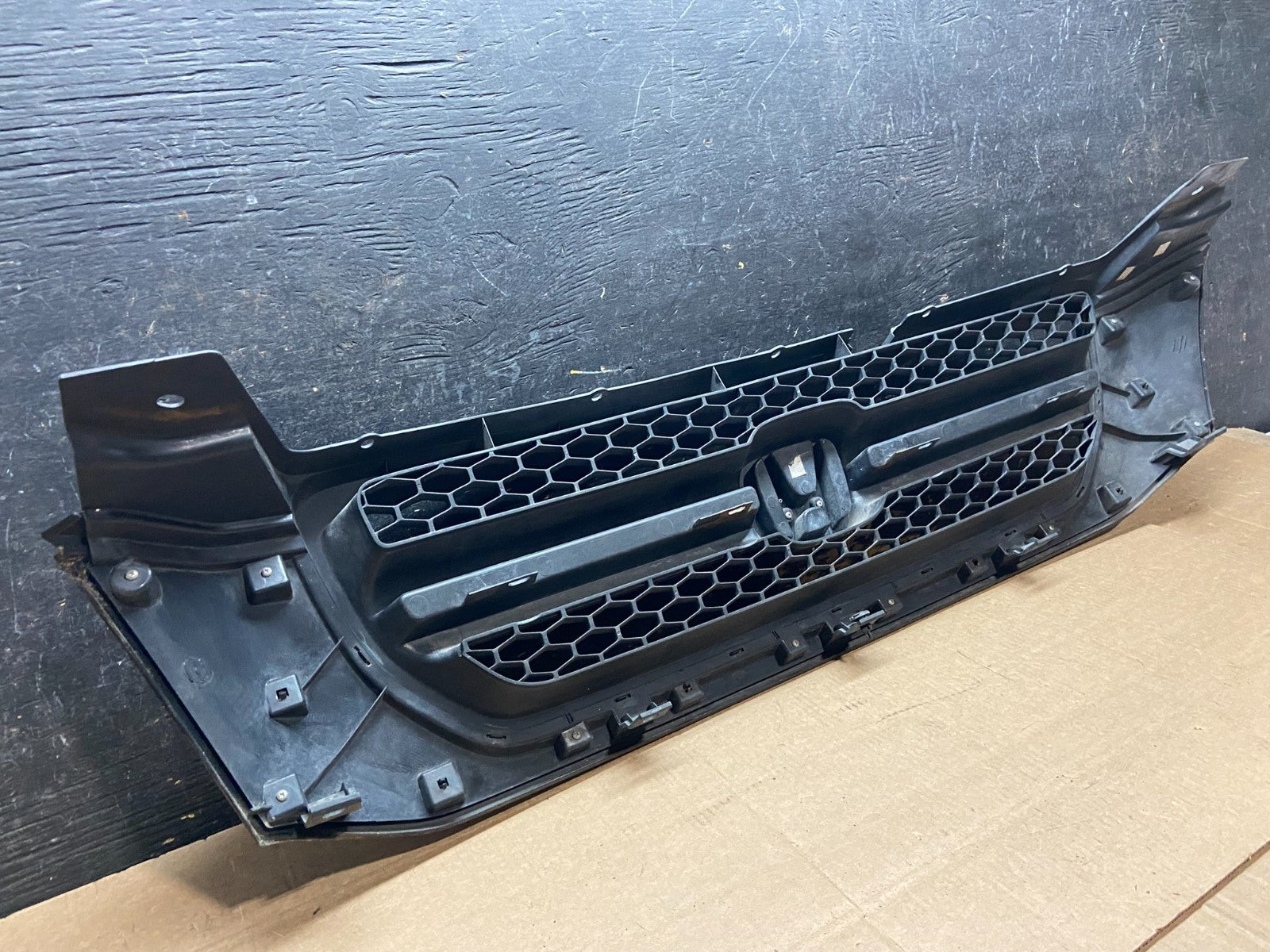 2003 2004 2005 Honda Pilot Front Upper Grill Grille Oem Y9388 DG7