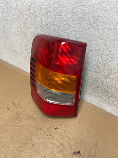 1999 - 2004 Jeep Grand Cherokee WJ Left Driver Lh Tail Light DEPO AI3539 LK1
