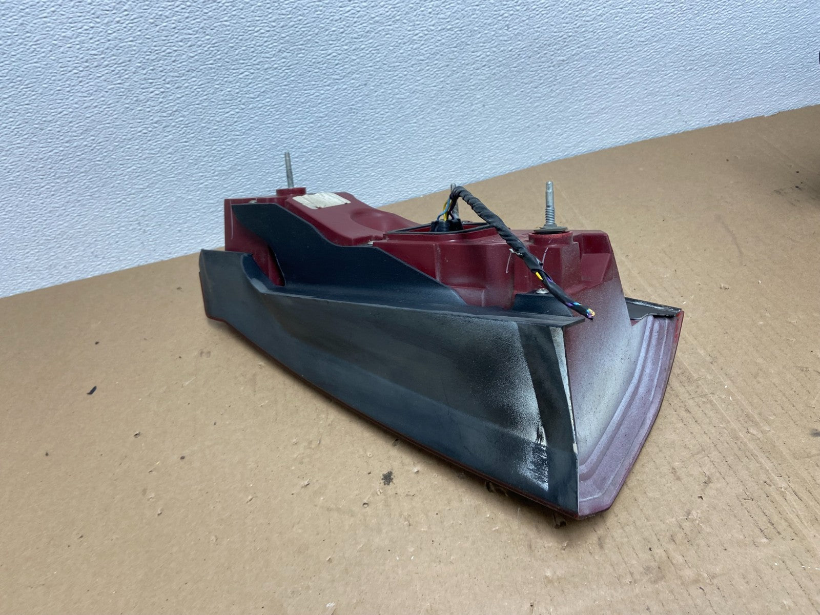 2005 2006 2007 Cadillac STS Left Driver Side Tail Light Oem AB6443 DW7