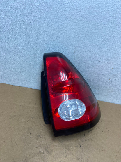 2001 - 2005 Pontiac Aztek Right Passenger Side Tail Light AD5154 LK2