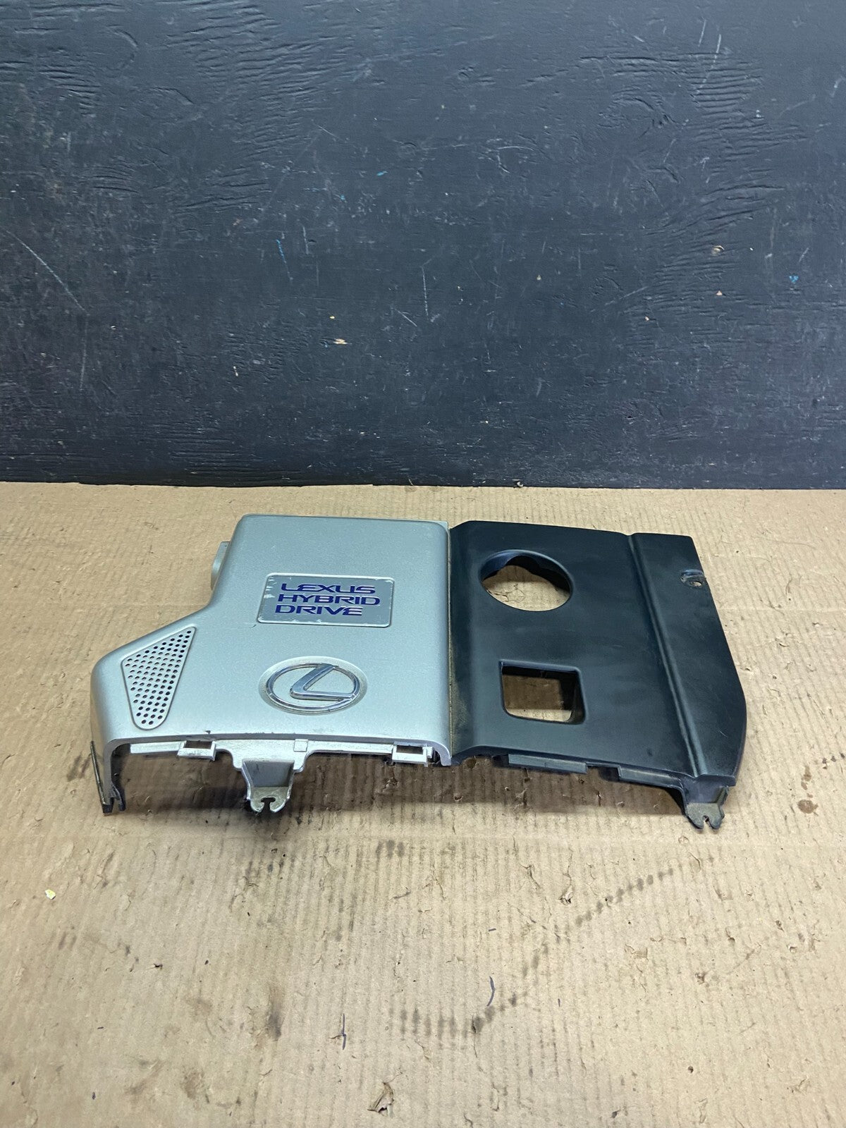 2006 2007 2008 Lexus RX400h Hybird Engine Motor Cover OEM i36210