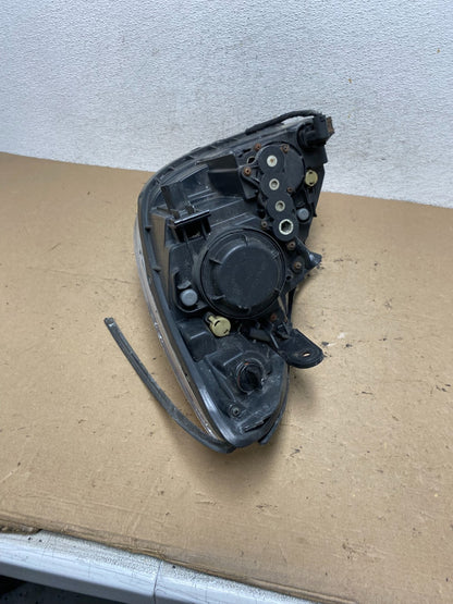 2007 to 2012 Hyundai Veracruz Right Passenger RH Headlight Halogen AF5146 DW6