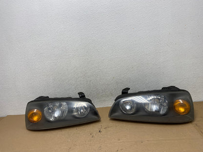 2004 to 2006 Hyundai Elantra Left+Right Set Halogen Headlights AF4580 LK0