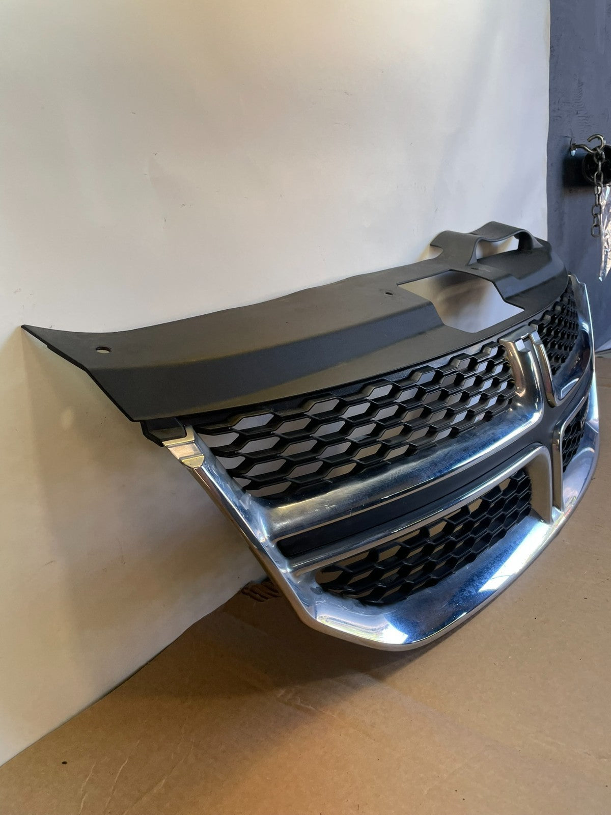 2011 to 2018 Dodge Journey Front Upper Chrome Grill Grille AG3077 DG2