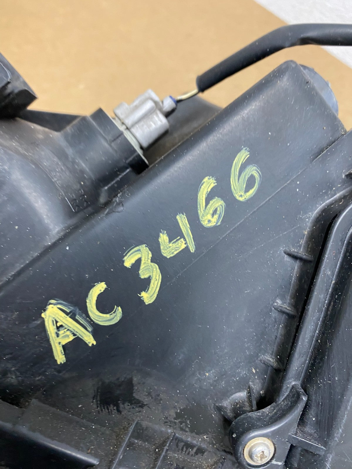 2002 - 2004 Lexus Es300 Es330 Right Passenger Headlight Hid Xenon Oem AC3466 DW10