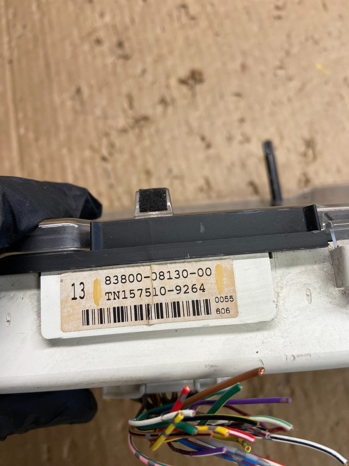 2004 2005 Toyota Sienna Speedometer Cluster Gauge AD6924 DG7