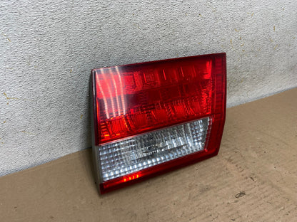 2005 2006 2007 Honda Odyssey Inner Right Passenger RH Tail Light AH9518 LK2