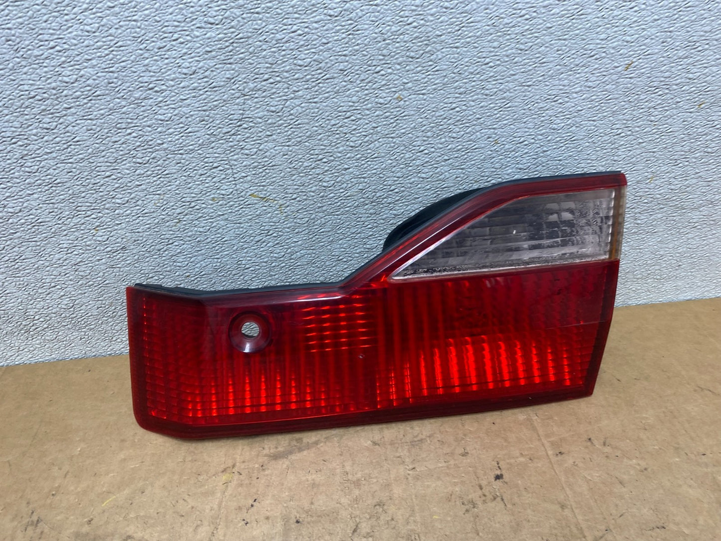 1998 to 2000 Honda Accord Right Passenger Side Inner Tail Light OEM T3705 DW0