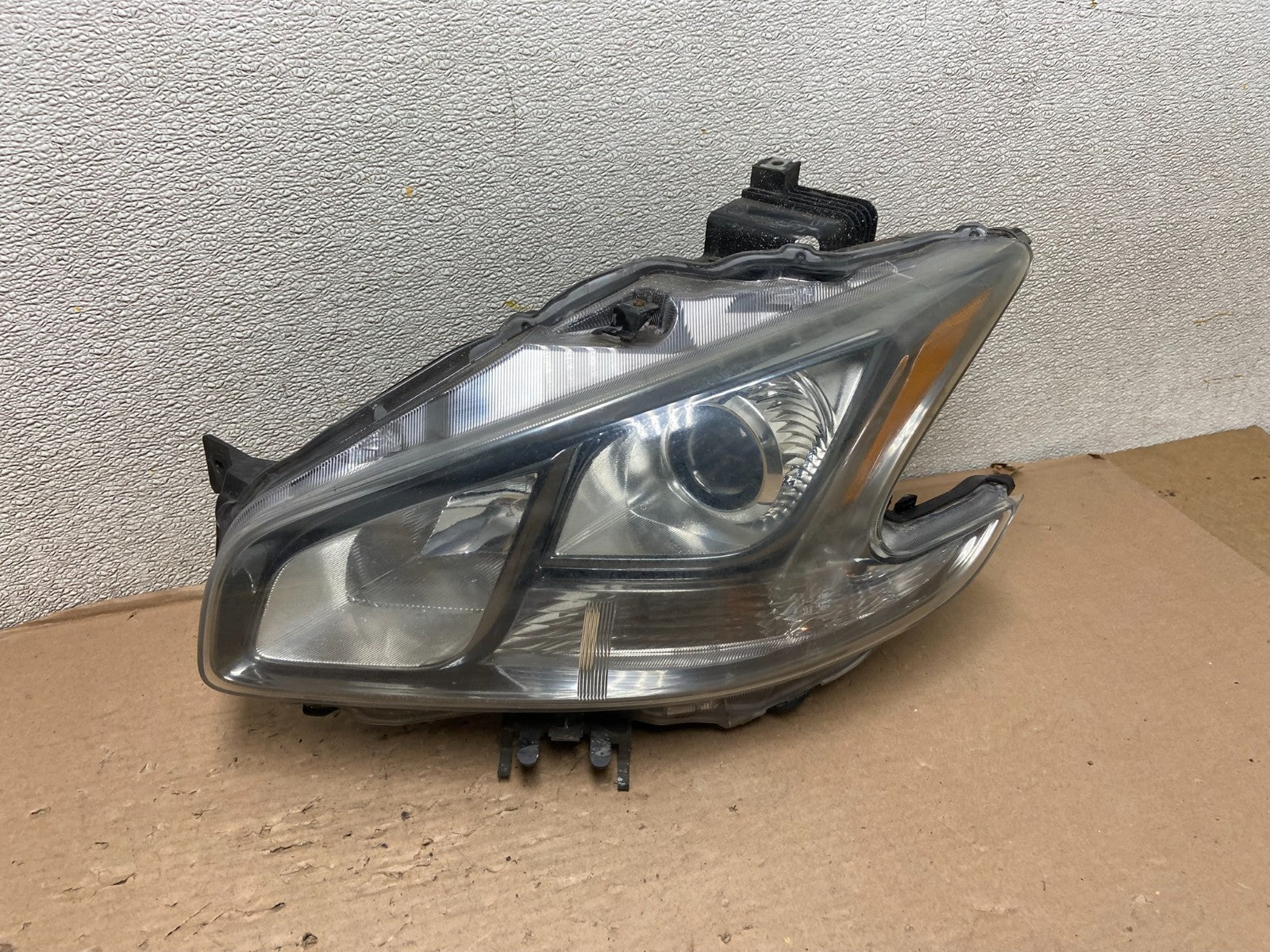 2009-2014 Nissan Maxima Headlight Left Driver Side Xenon HID OEM AB0199 DW0