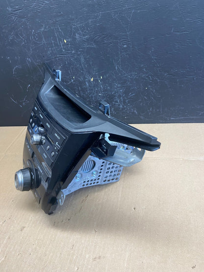 2011 to 2013 Honda Odyssey Radio AM/FM Control Panel AB9318 DG3