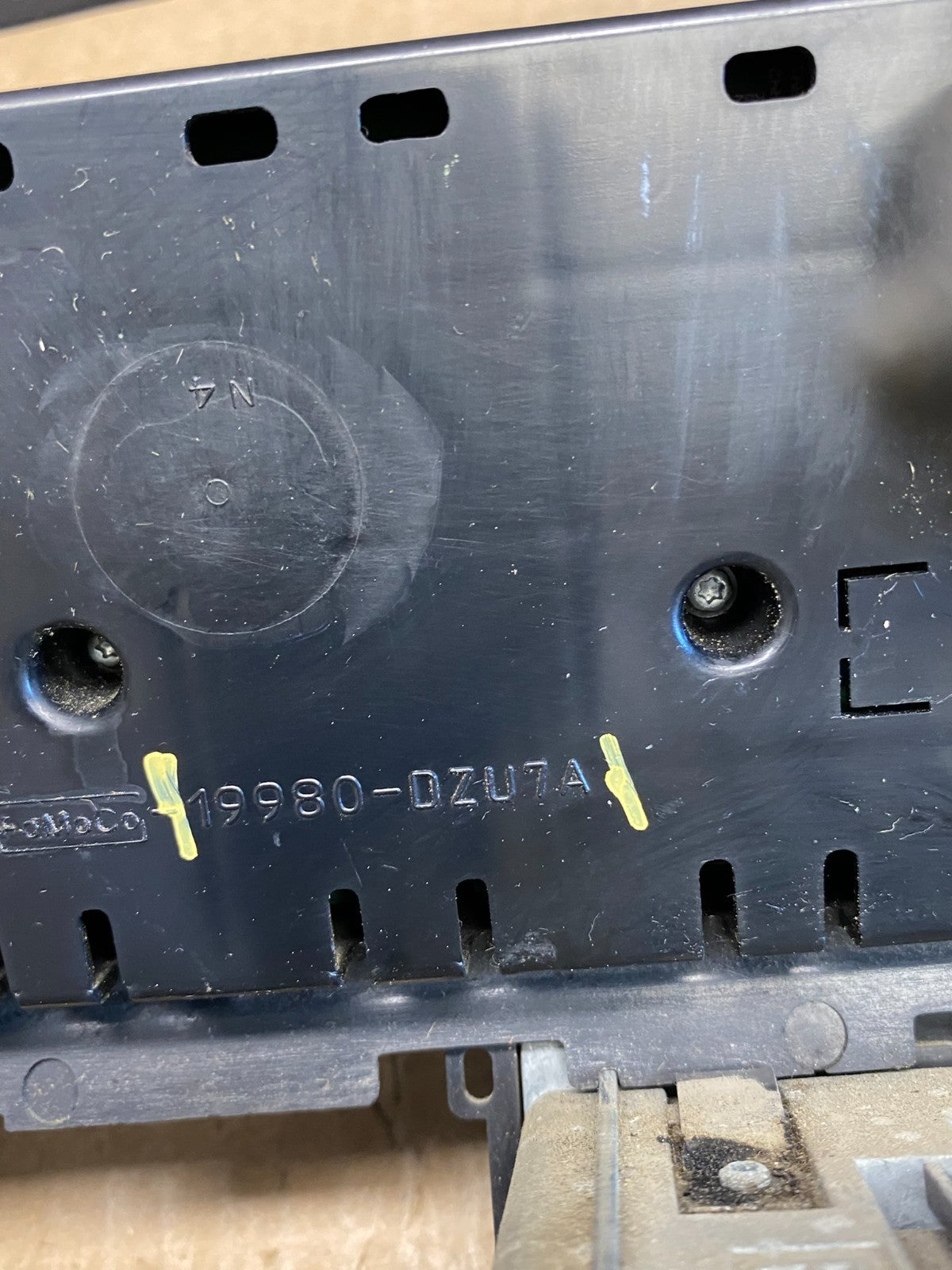 2008-2010 Ford F250 F350 Radio Climate Control Radio Dash Bezel Panel AC6375 DG6