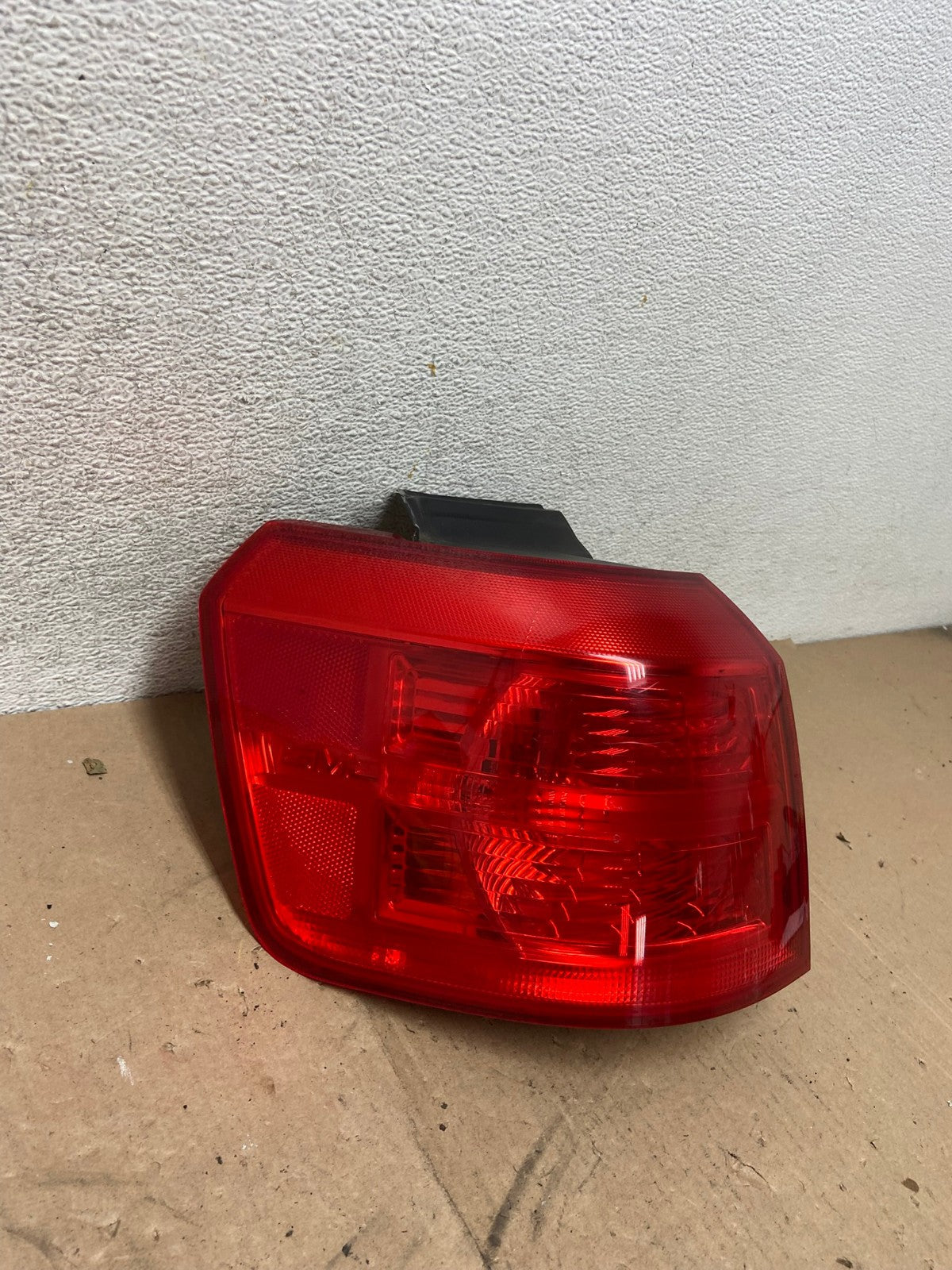 2010 to 2017 GMC Terrain Halogen Tail Light Left Driver Lh Side AG4807 LK2