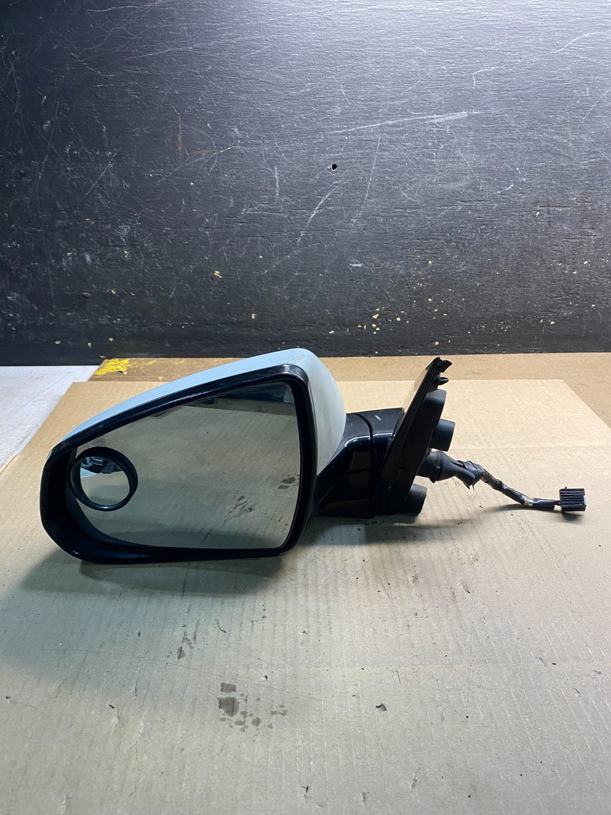 2010 to 2015 Cadillac SRX Left Driver Lh Side View Door Mirror Z5116 MS8