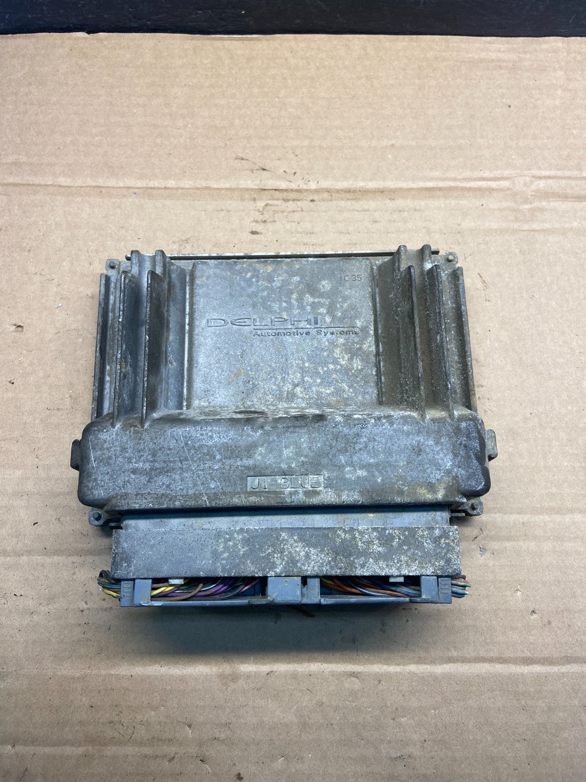 2004 GMC Envoy Silverado Engine Computer ECU ECM Module AE2489 DG1