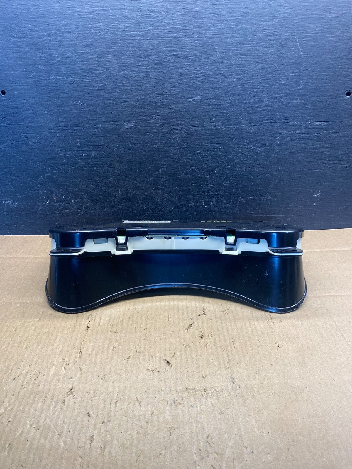 2002 to 2004 GMC Envoy Speedometer Cluster Gauge AD1625 DG4