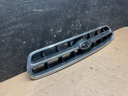 2000 to 2002 Subaru Legacy Outback Grill Grille OEM Y1931 DG1