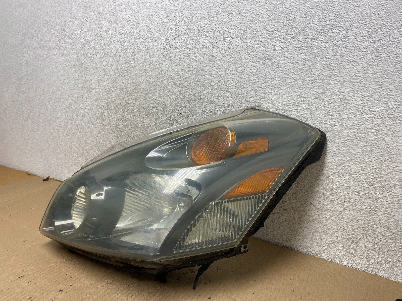 2004 to 2009 Nissan Quest Left Driver LH Black Headlight AG8011 DW2
