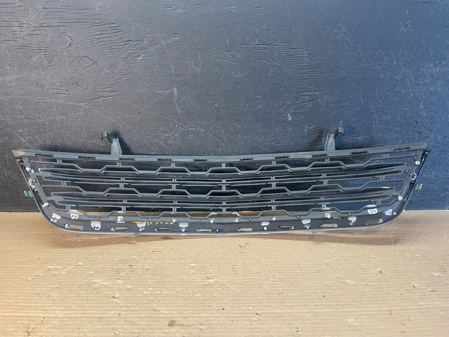 2013 to 2017 Chevrolet Traverse Front Lower Grill Grille AF3522 DG3