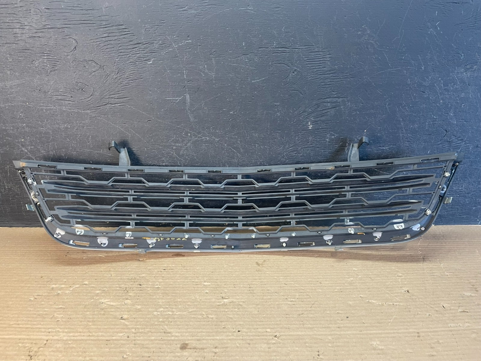 2013 to 2017 Chevrolet Traverse Front Lower Grill Grille AF3522 DG3