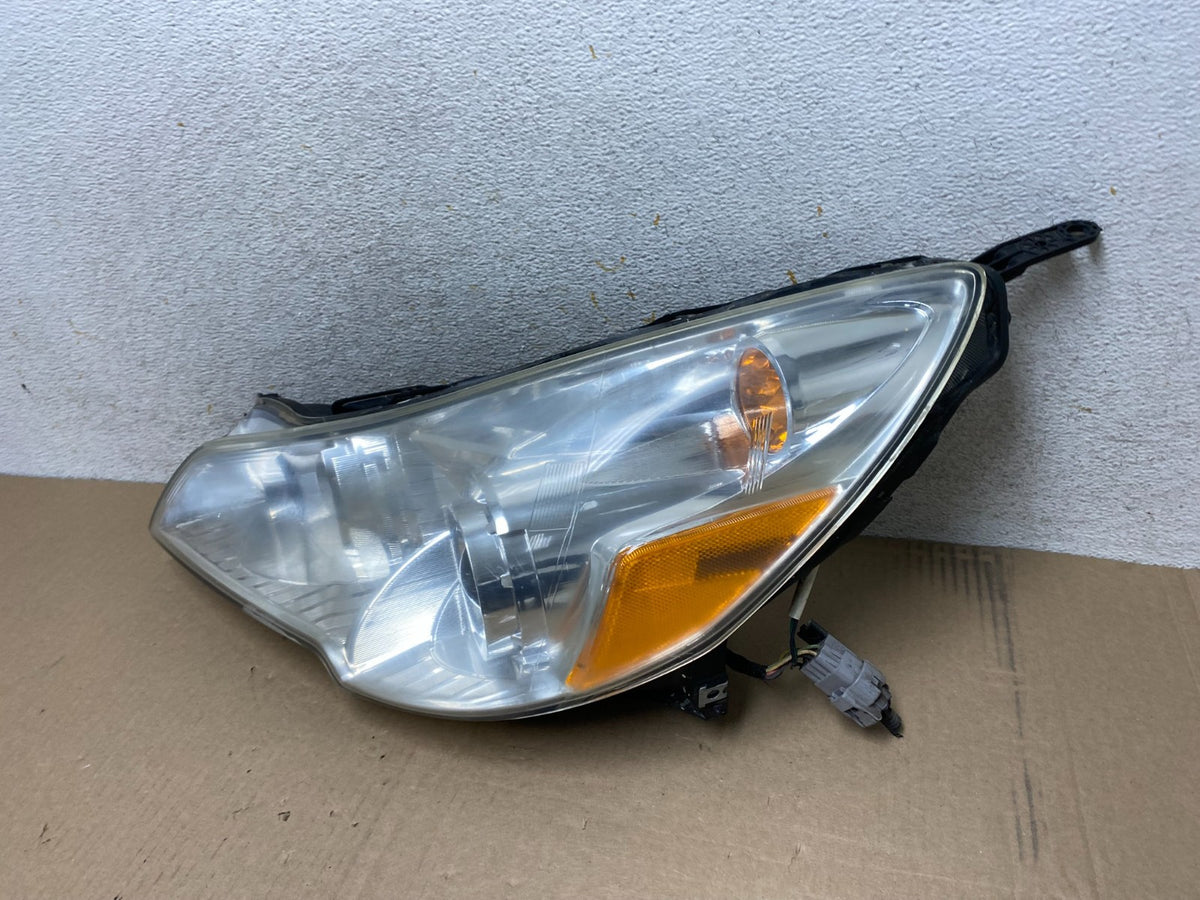 2010 2011 2012 Subaru Legacy Outback Left Driver Halogen Headlight AJ1966 DW1