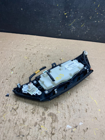 2013 to 2018 Nissan Pathfinder Radio Audio Climate Control t8513 DG3