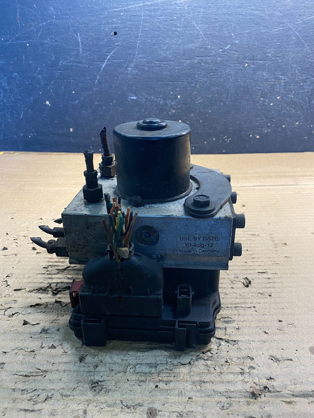 Wabco ABS Pump Hydraulic W/ Module P/N 4460470002 aa33284