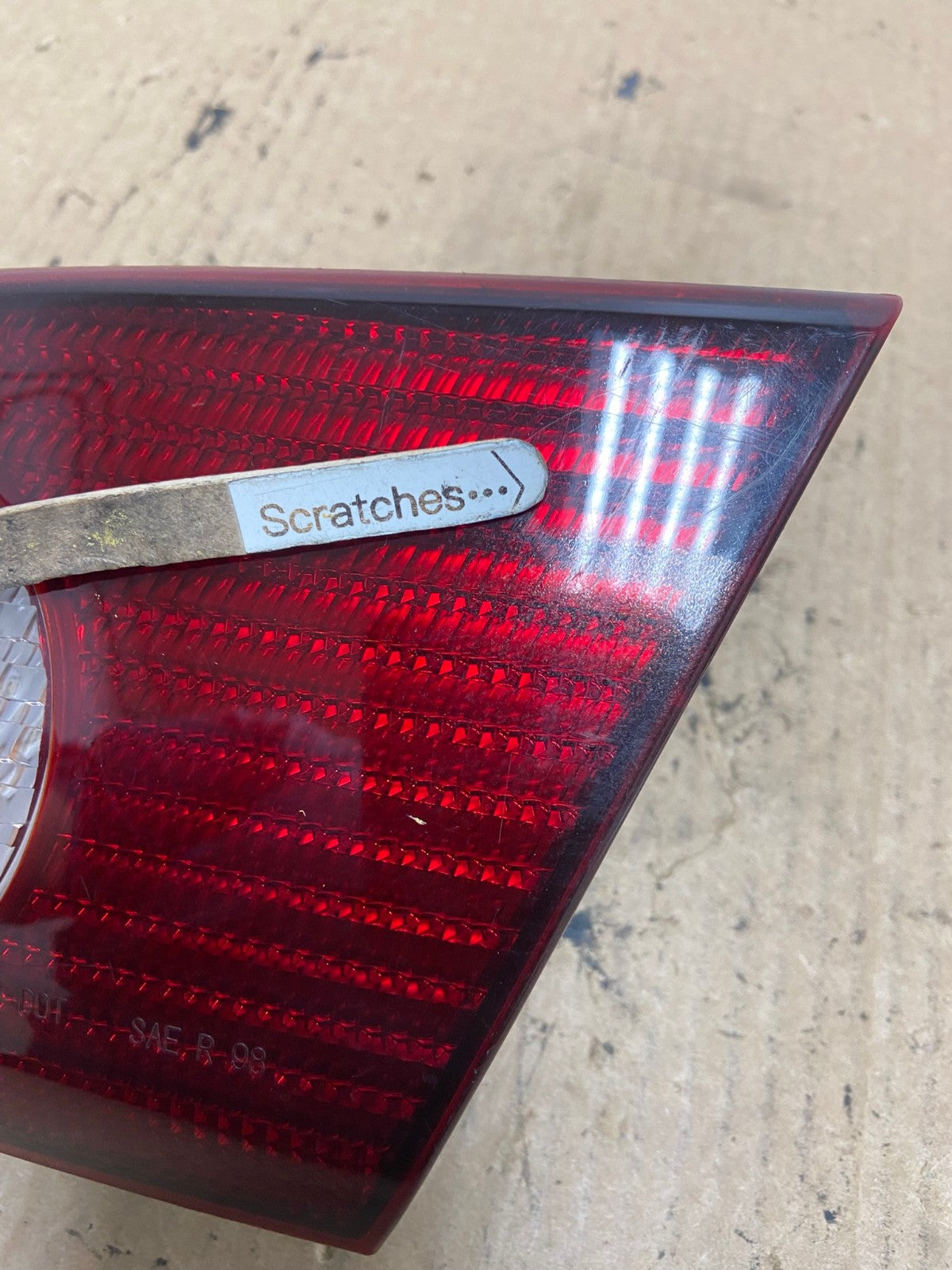 2001 2002 Toyota Corolla Right Passenger RH Side Inner Tail light AG2168 LK3