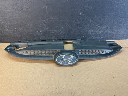 2010 to 2015 Hyundai Tucson Front Upper Grille Grill AF3794 DG0