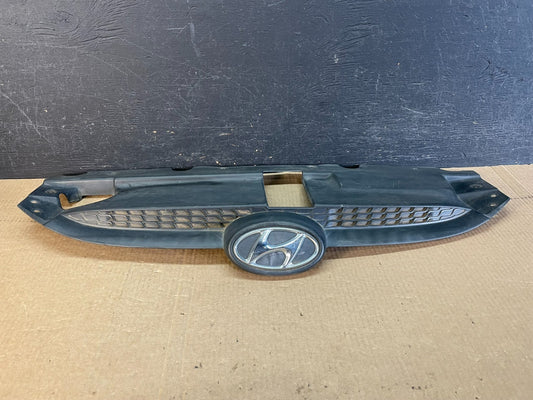 2010 to 2015 Hyundai Tucson Front Upper Grille Grill AF3794 DG0