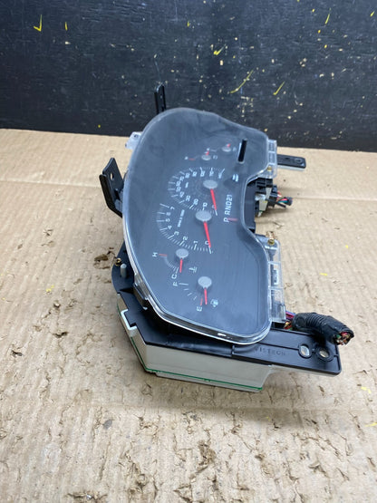 2004 to 2005 Ford Explorer Speedometer Instrument Gauge Cluster V1628 DG1