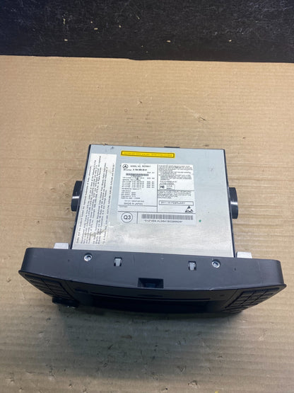 2009-2012 Mercedes X164 GL550 ML500 Radio Navigation Screen Display AF3879 DW3