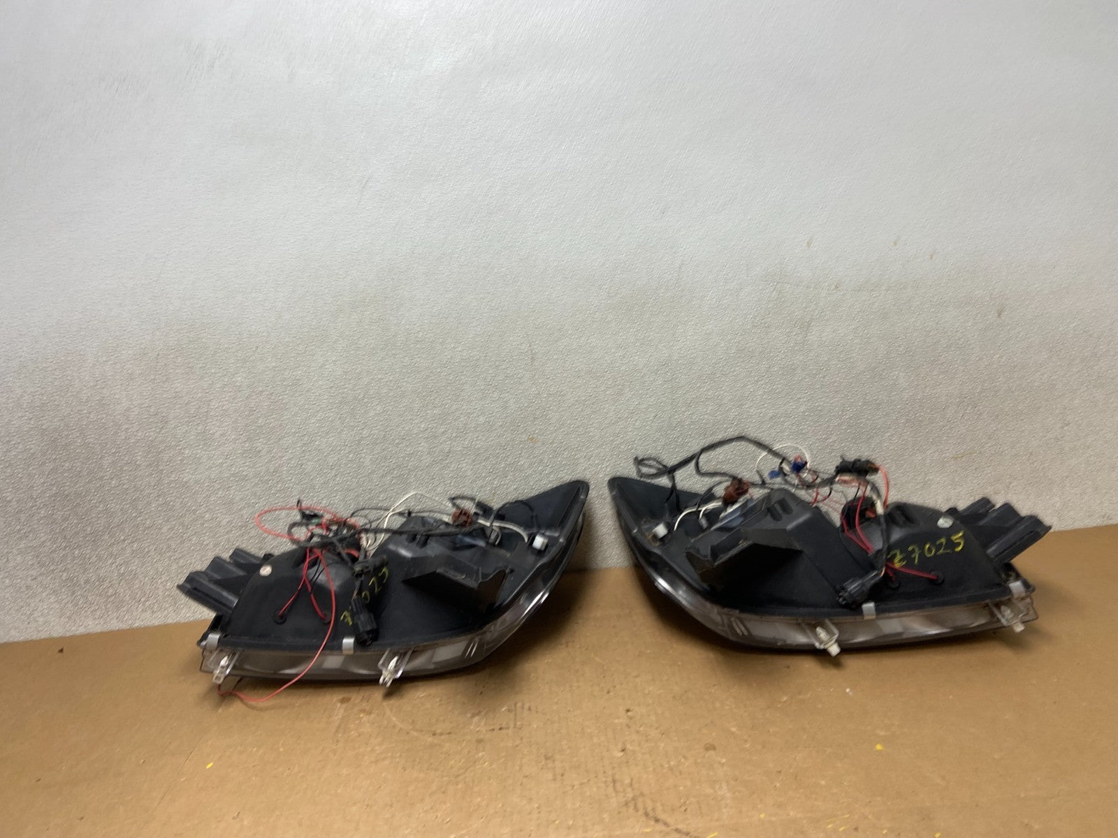 2004 to 2007 Nissan Armada Left+Right Side Set LED Black Headlights Z7025 DG8