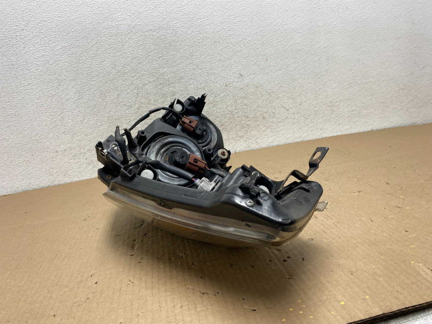 2004 to 2009 Nissan Quest Right Passenger RH Black Headlight AG8012 DW9