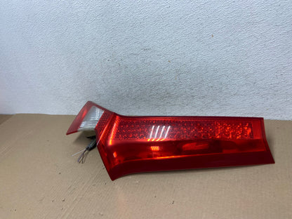2008 to 2013 Volvo XC70 V70 Right Passenger Tail Light Upper AE9471 LK1